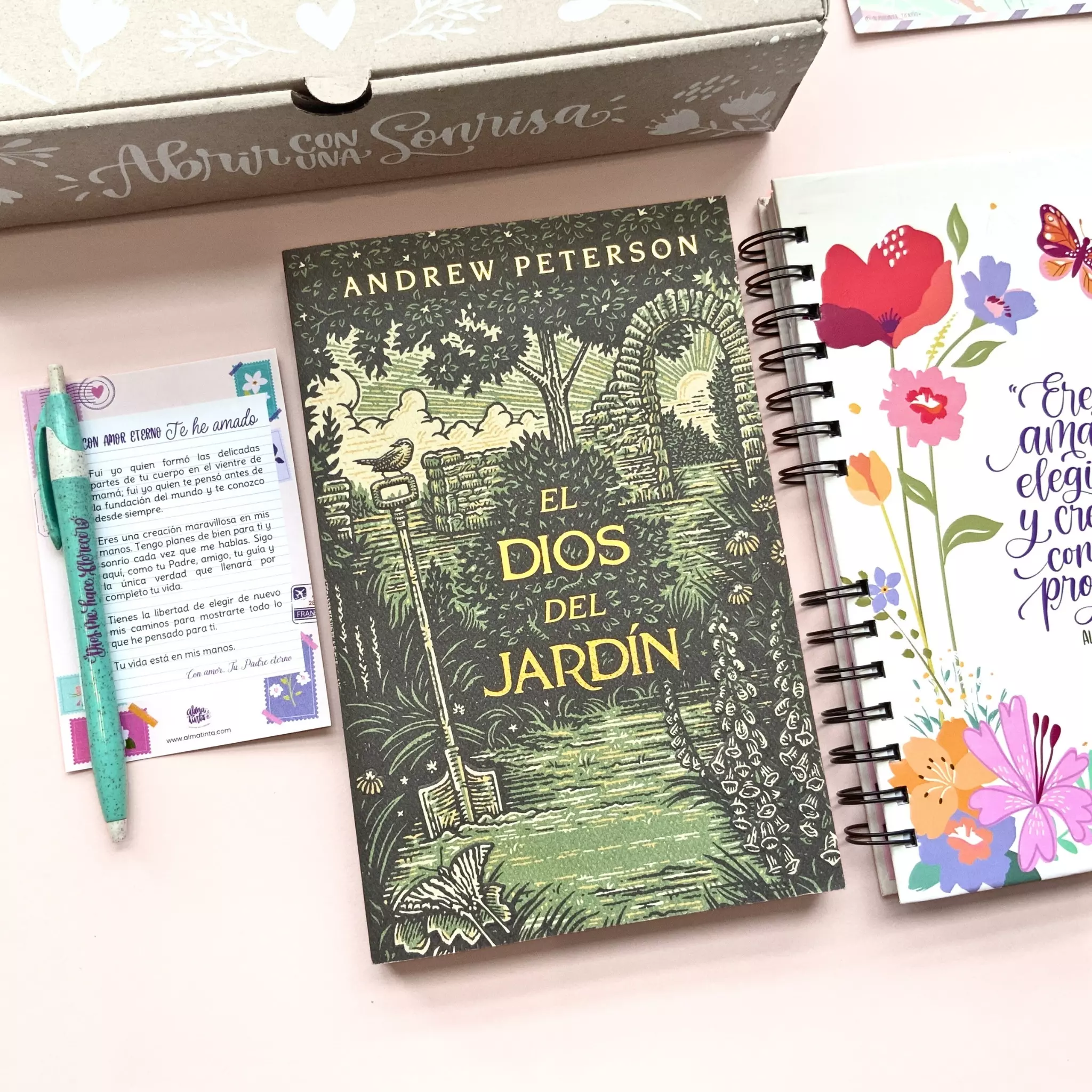 Libro El Dios del jardín (3)